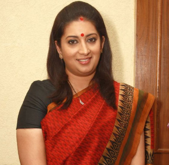 smriti irani,smriti irani model life,smriti irani child wood life,smriti irani biography,smriti irani central minister  సంచలనం రేపేలా స్మృతి గతస్మృతులు!